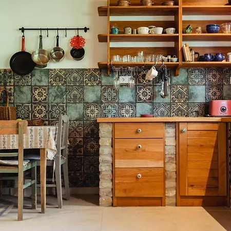 Erdőszéli Házikó * Baja